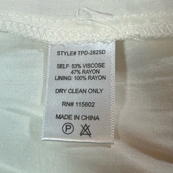 Skylar + Madison white floral smocked mini dress - Picture 10 of 11